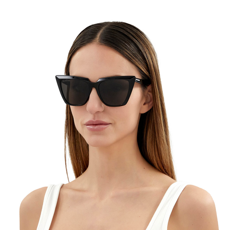 Balenciaga BB0046S Sunglasses 001 black - 5/5