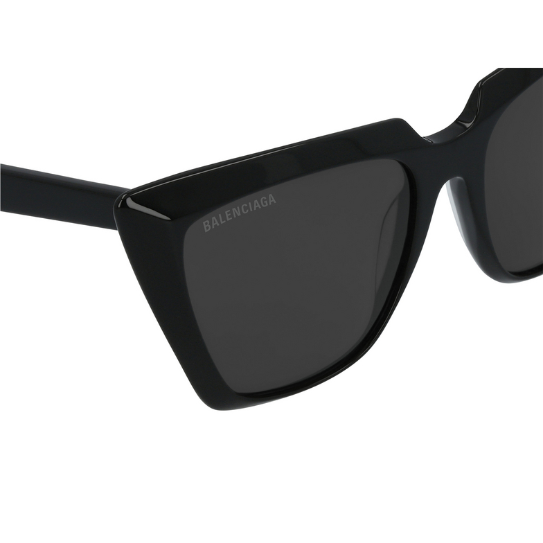 Balenciaga BB0046S Sunglasses 001 black - 3/5
