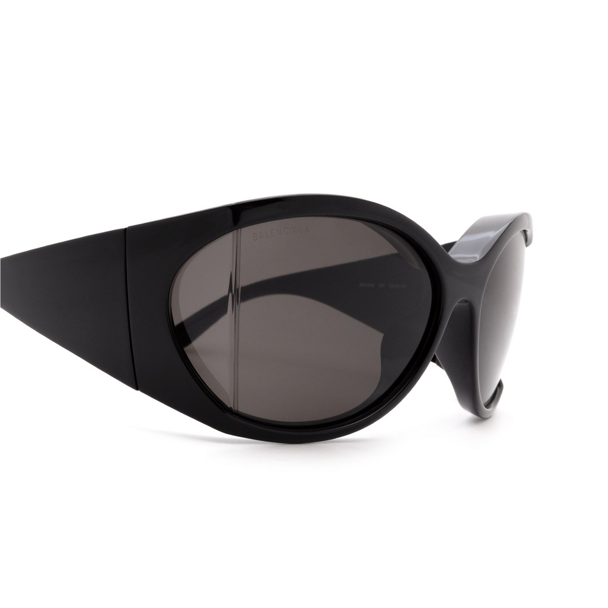 Balenciaga® Irregular Sunglasses: BB0154S color 001 Black - product thumbnail 3/3