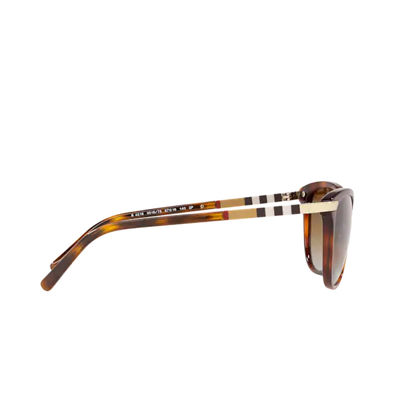 Burberry BE4216 Sunglasses 3316T5 light havana - 3/4