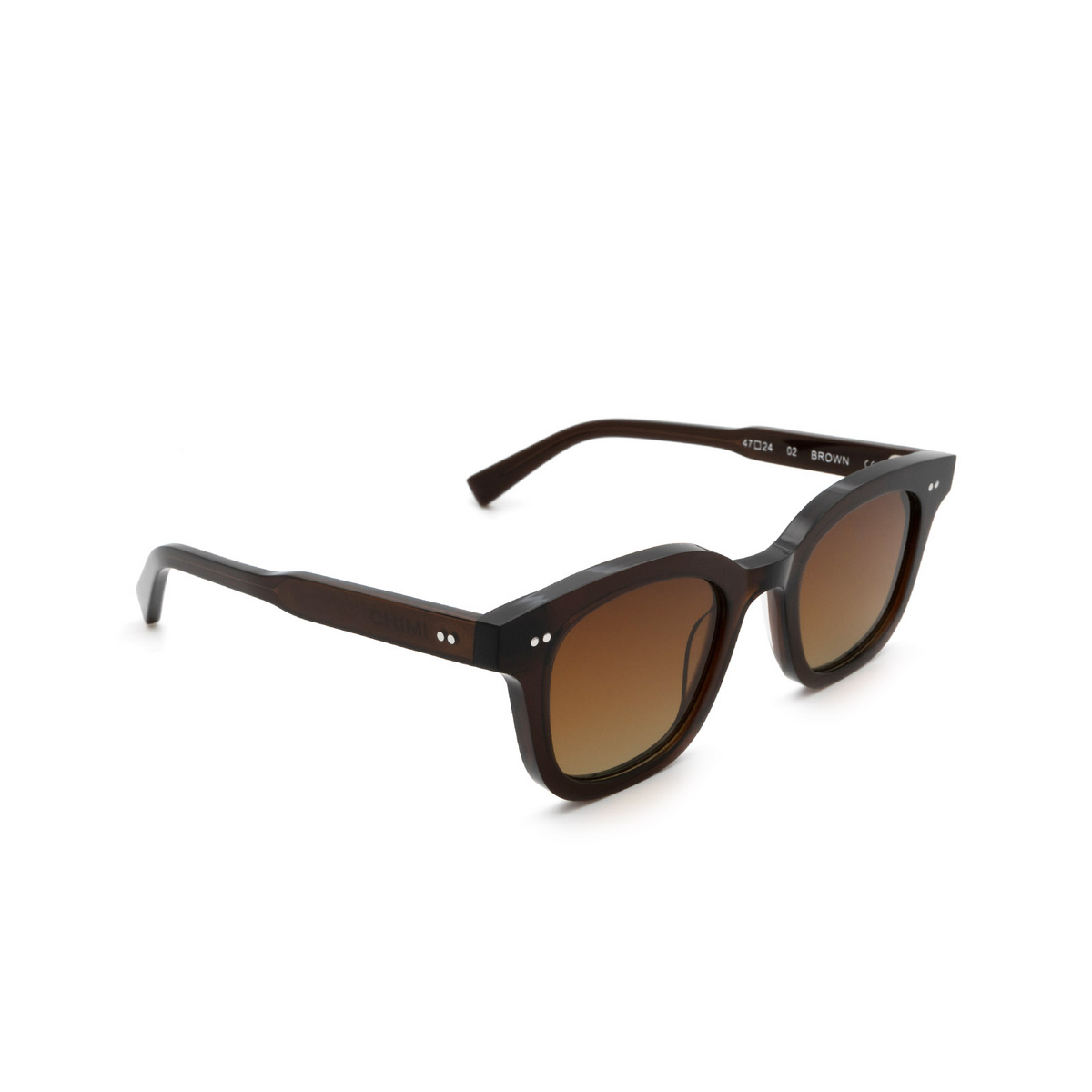 Chimi® Square Sunglasses: 02 color Brown - three-quarters view.