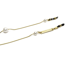 Frame Chain® Accessories: Drop Pearl color Yellow Gold.