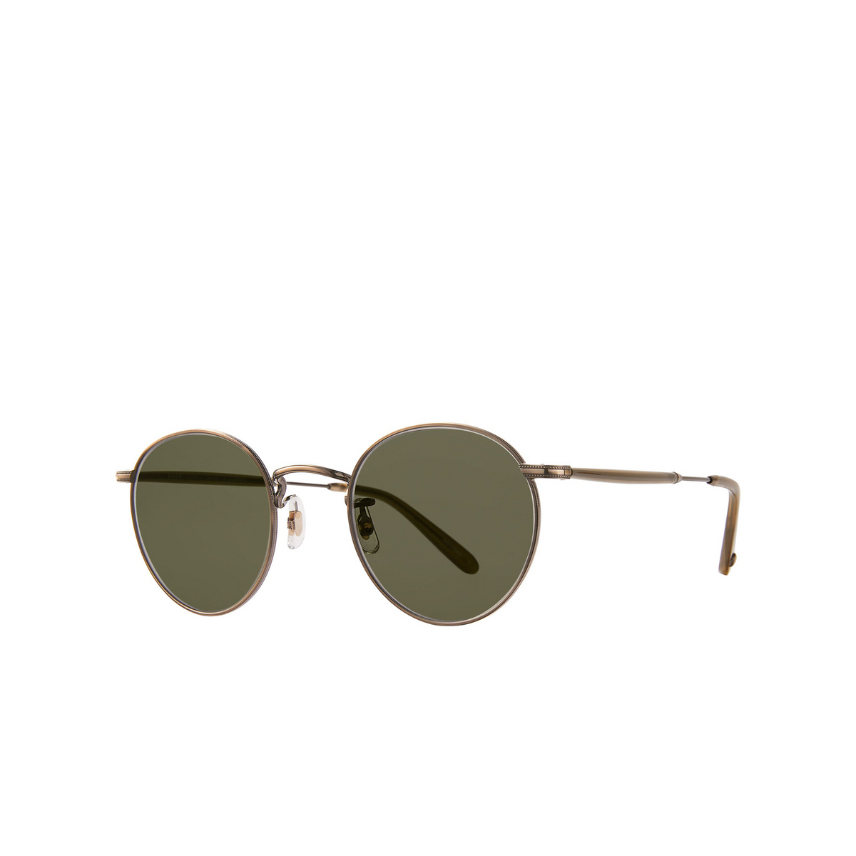 Garrett Leight® Round Sunglasses: Wilson M Sun color Brushed Gold-olive BG-OLV/SFG15 - three-quarters view.