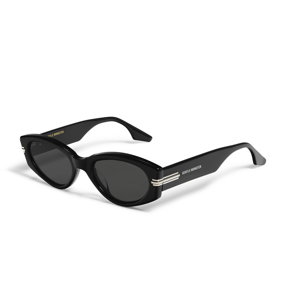 Gentle Monster® Cat-eye Sunglasses: Monosoa color Black 01 - three-quarters view.