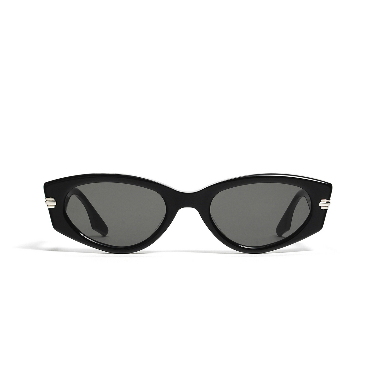 Gentle Monster® Cat-eye Sunglasses: Monosoa color Black 01 - front view.