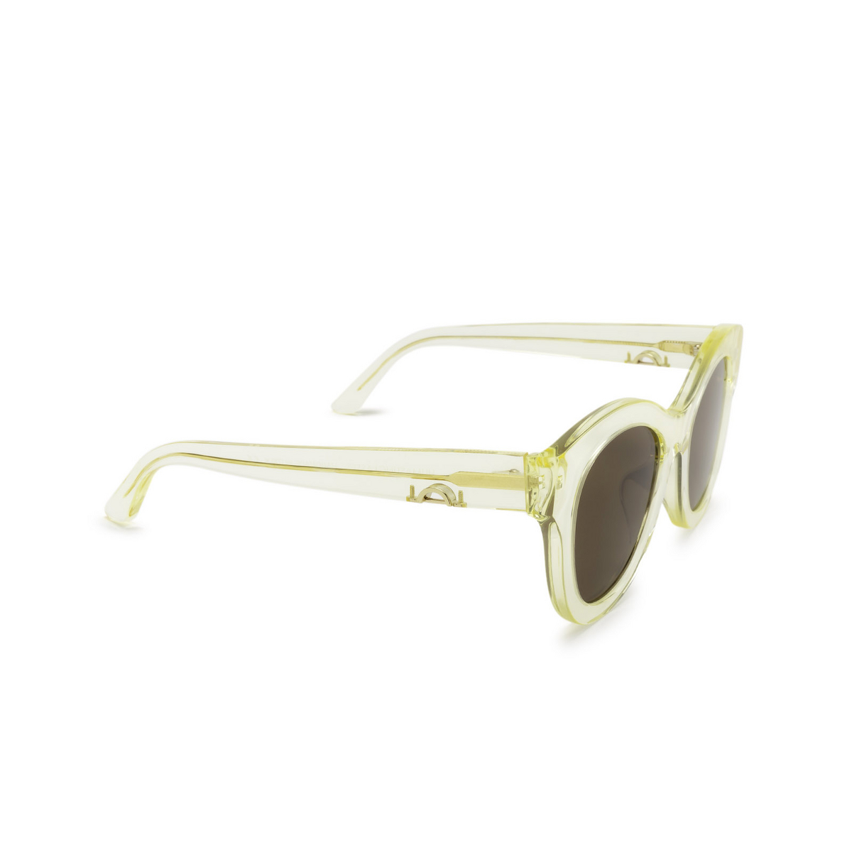 Huma® Butterfly Sunglasses: Cami color Champagne 02 - three-quarters view.
