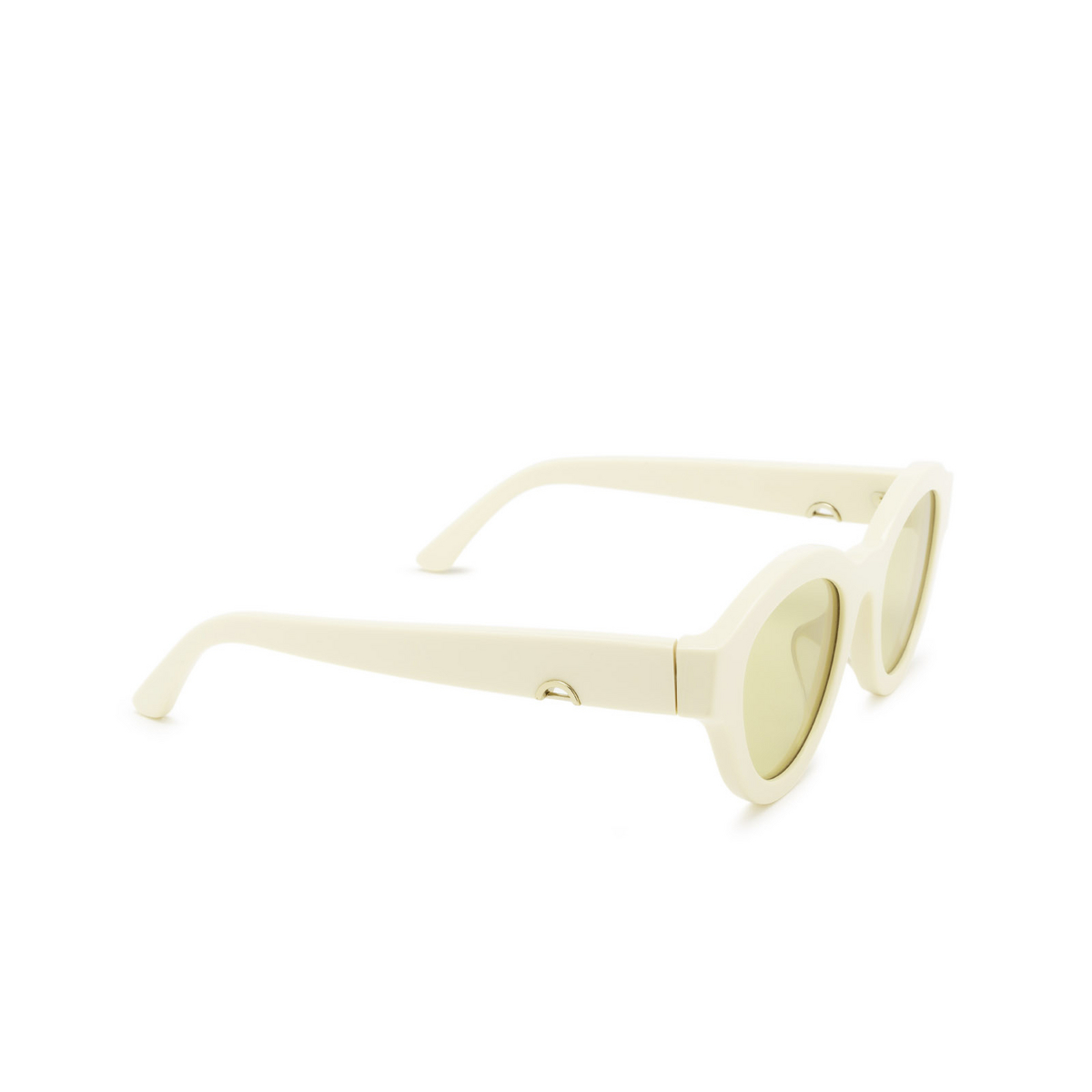 Huma® Cat-eye Sunglasses: Dug color Ivory 07 - three-quarters view.