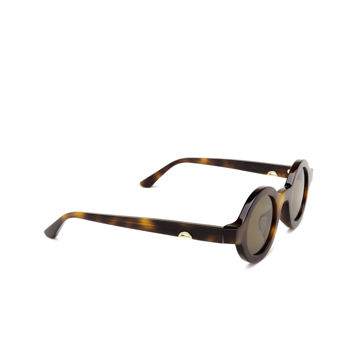 Huma® Round Sunglasses: Myo color Havana 00 - three-quarters view.