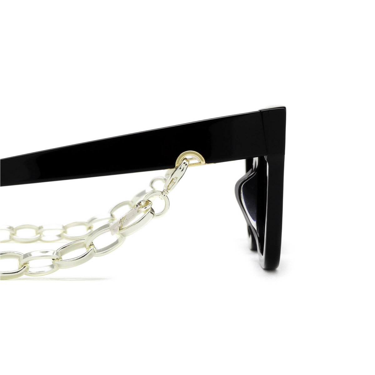 Huma® Accessories: Oval Chain color Silver P18 - three-quarters view.