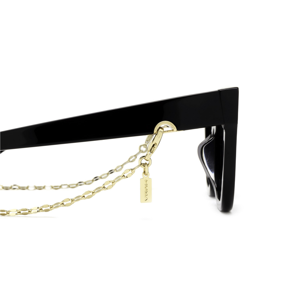 Huma® Accessories: Oval Marine Chain color Gold L06 - three-quarters view.