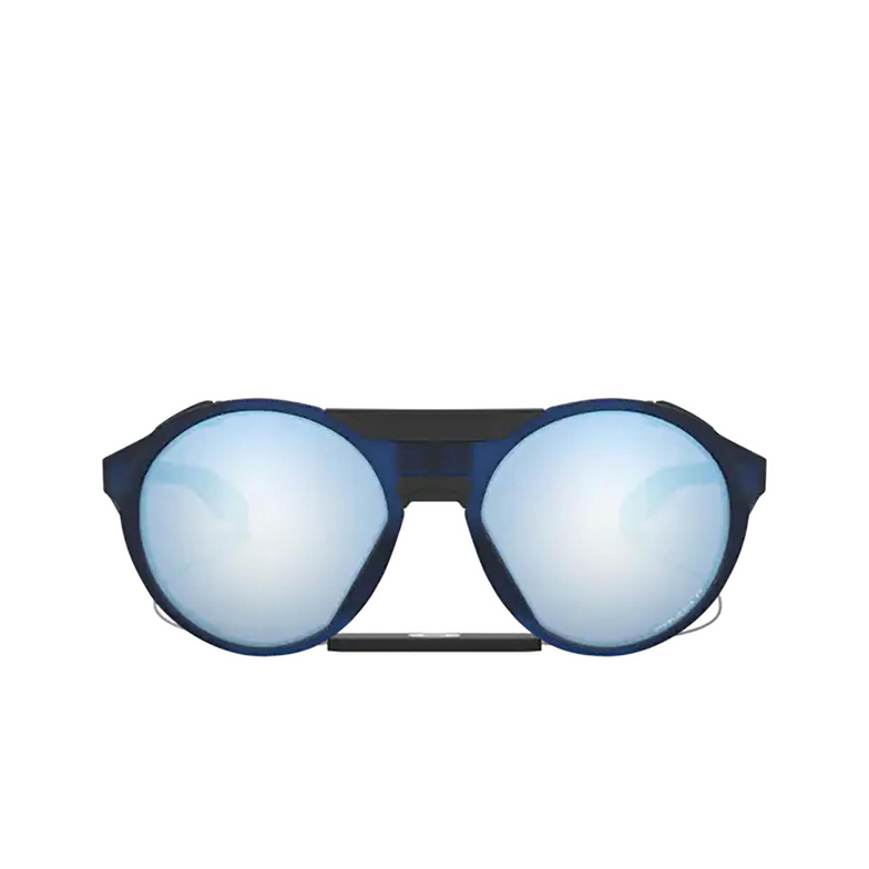 Oakley CLIFDEN Sunglasses 944005 matte trans blue - 1/4
