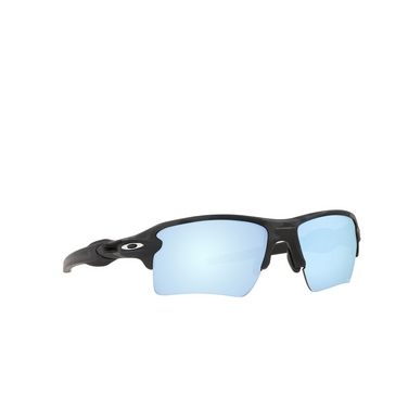 Oakley FLAK 2.0 XL Sunglasses 9188g3 matte black camo - three-quarters view
