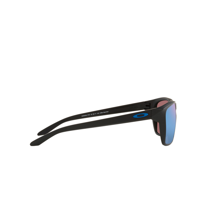 Oakley SYLAS Sunglasses 944817 matte black - 3/4