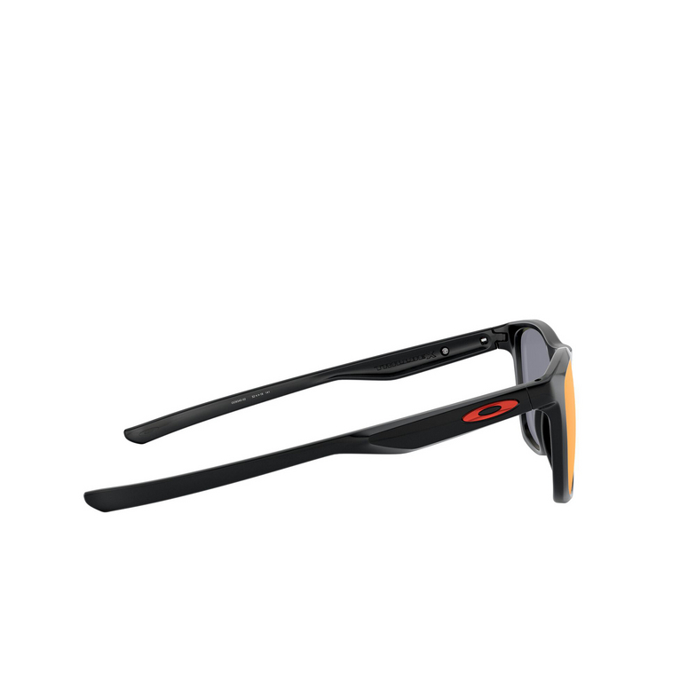 Oakley TRILLBE X Sunglasses 934002 polished black - 3/4