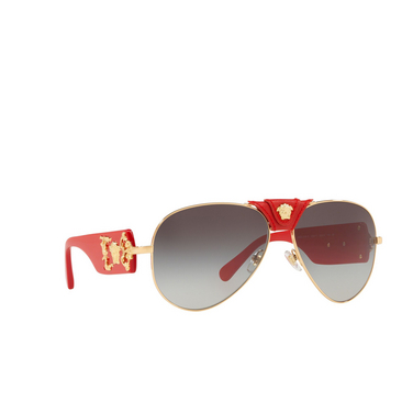 Versace VE2150Q Sonnenbrillen 100211 gold - Dreiviertelansicht