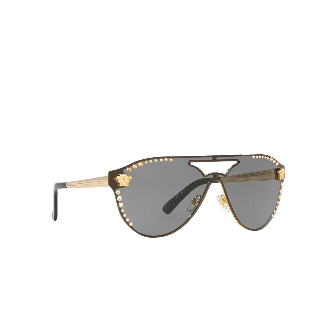 Versace® Round Sunglasses: VE2161B color Gold 100287 - three-quarters view.