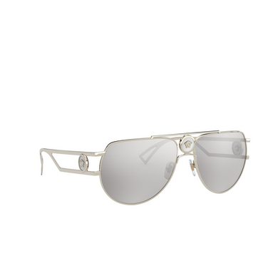 Versace VE2225 Sunglasses 12526G pale gold - three-quarters view