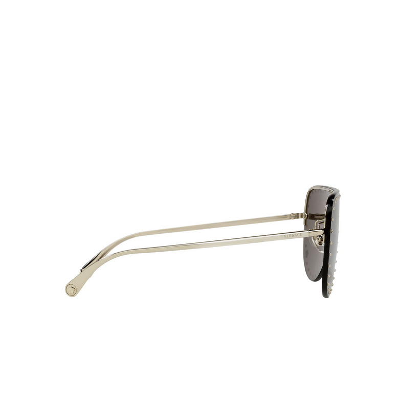 Versace VE2230B Sunglasses 125273 pale gold - 3/4