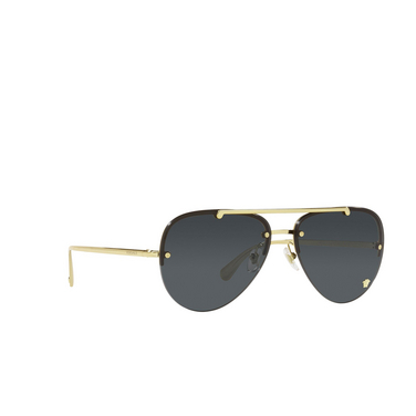 Versace VE2231 Sonnenbrillen 100287 gold - Dreiviertelansicht