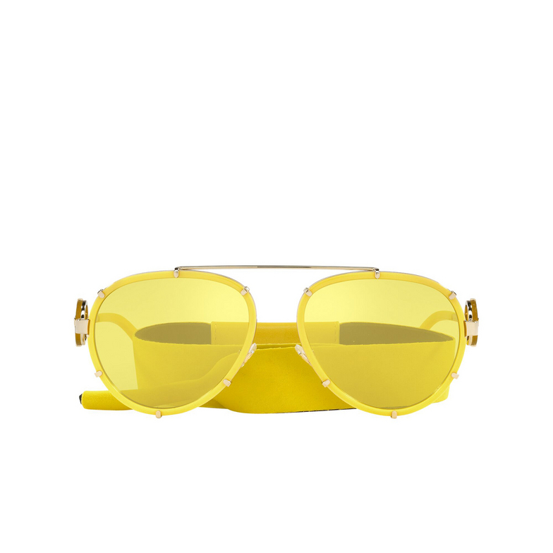 Versace VE2232 Sonnenbrillen 14736D yellow - 1/4