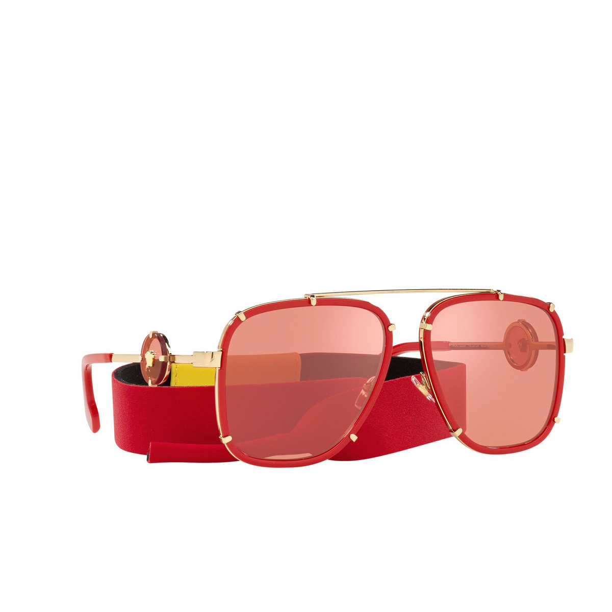 Versace VE2233 Sunglasses 1472C8 Red - three-quarters view
