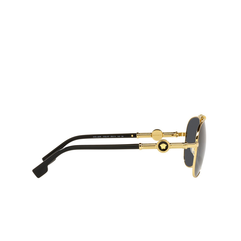 Versace VE2236 Sunglasses 100287 gold - 3/4
