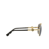 Versace VE2236 Sonnenbrillen 1002Z3 gold - Produkt-Miniaturansicht 3/4
