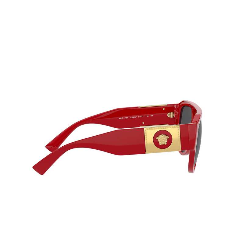 Versace VE4401 Sunglasses 530987 red - 3/4