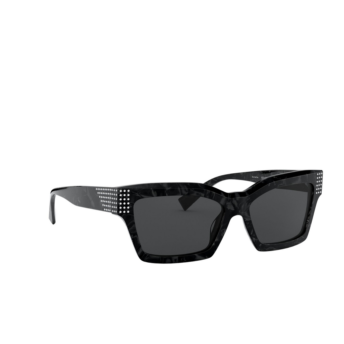 Alain Mikli® Square Sunglasses: Arlette A05052B color Noir Mikli 001/87 - three-quarters view.