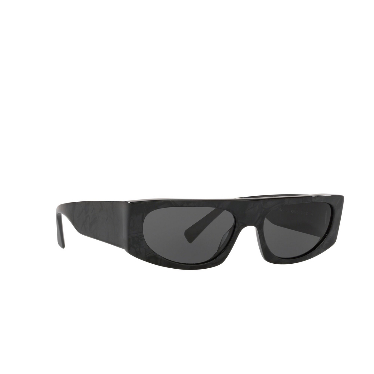 Alain Mikli® Rectangle Sunglasses: N°863 A05050 color Noir Mikli 001/87 - three-quarters view.
