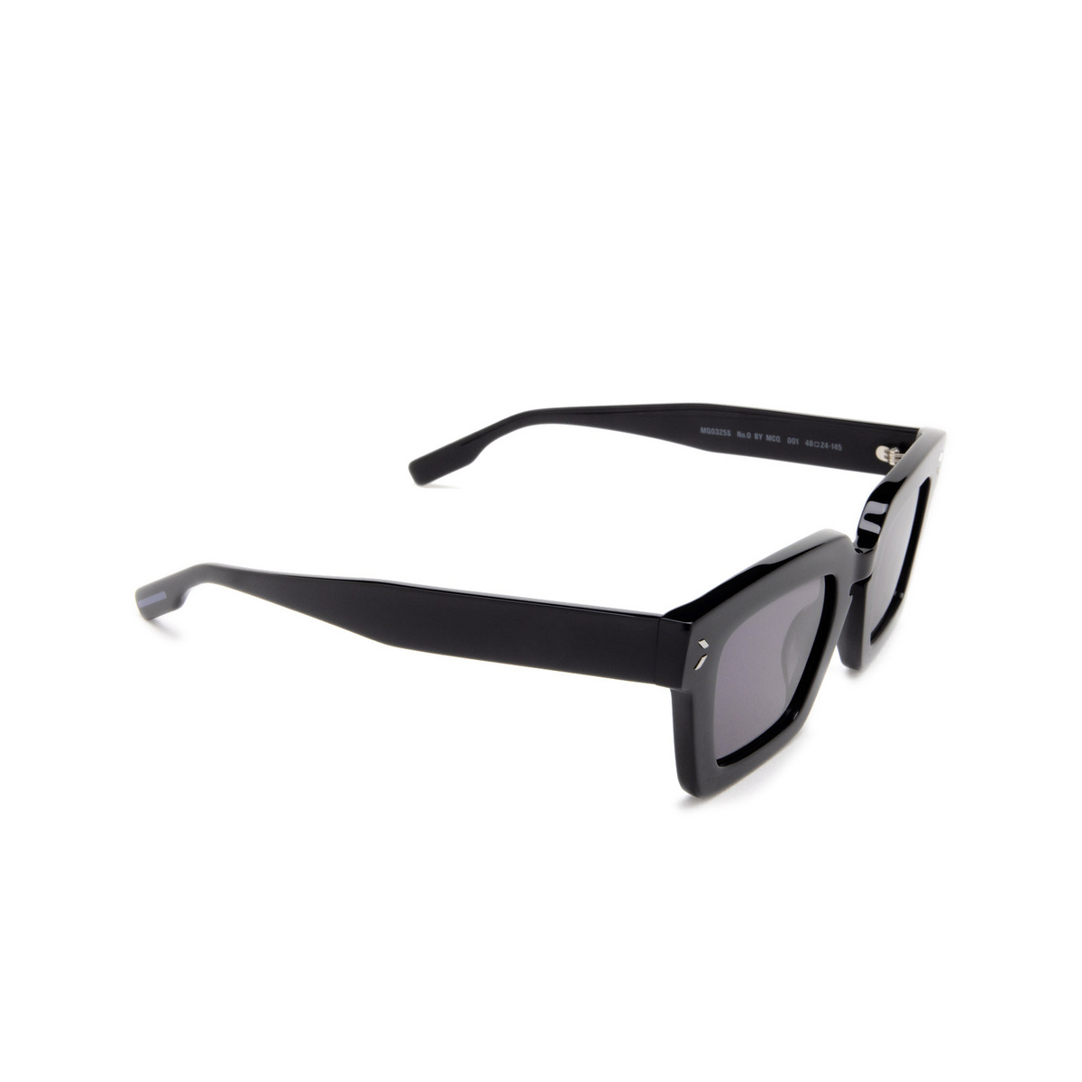 Alexander McQueen MQ0325S Sunglasses 001 Black - three-quarters view