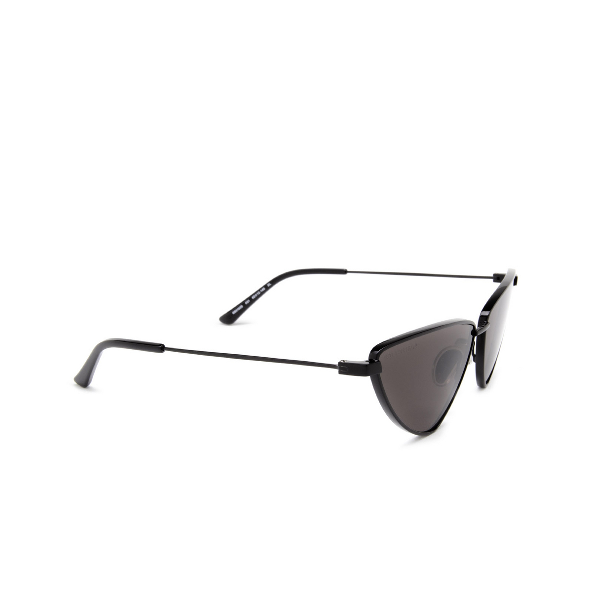 Balenciaga® Cat-eye Sunglasses: BB0193S color Black 001 - three-quarters view.
