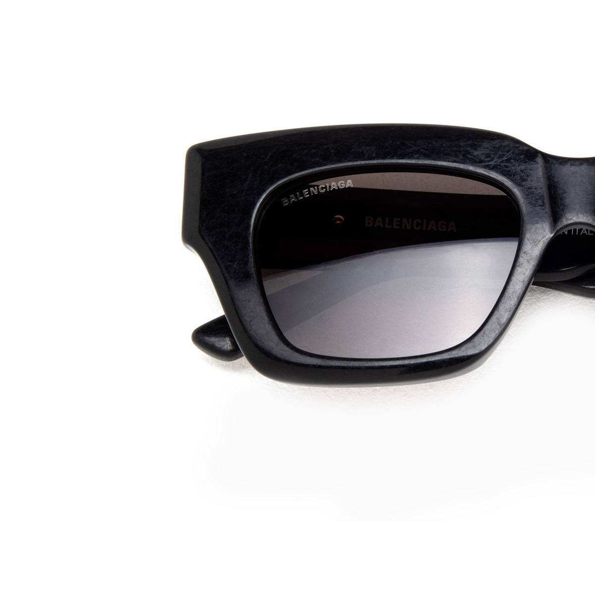 Occhiali da sole Balenciaga BB0234S 001 Black - anteprima prodotto 4/5