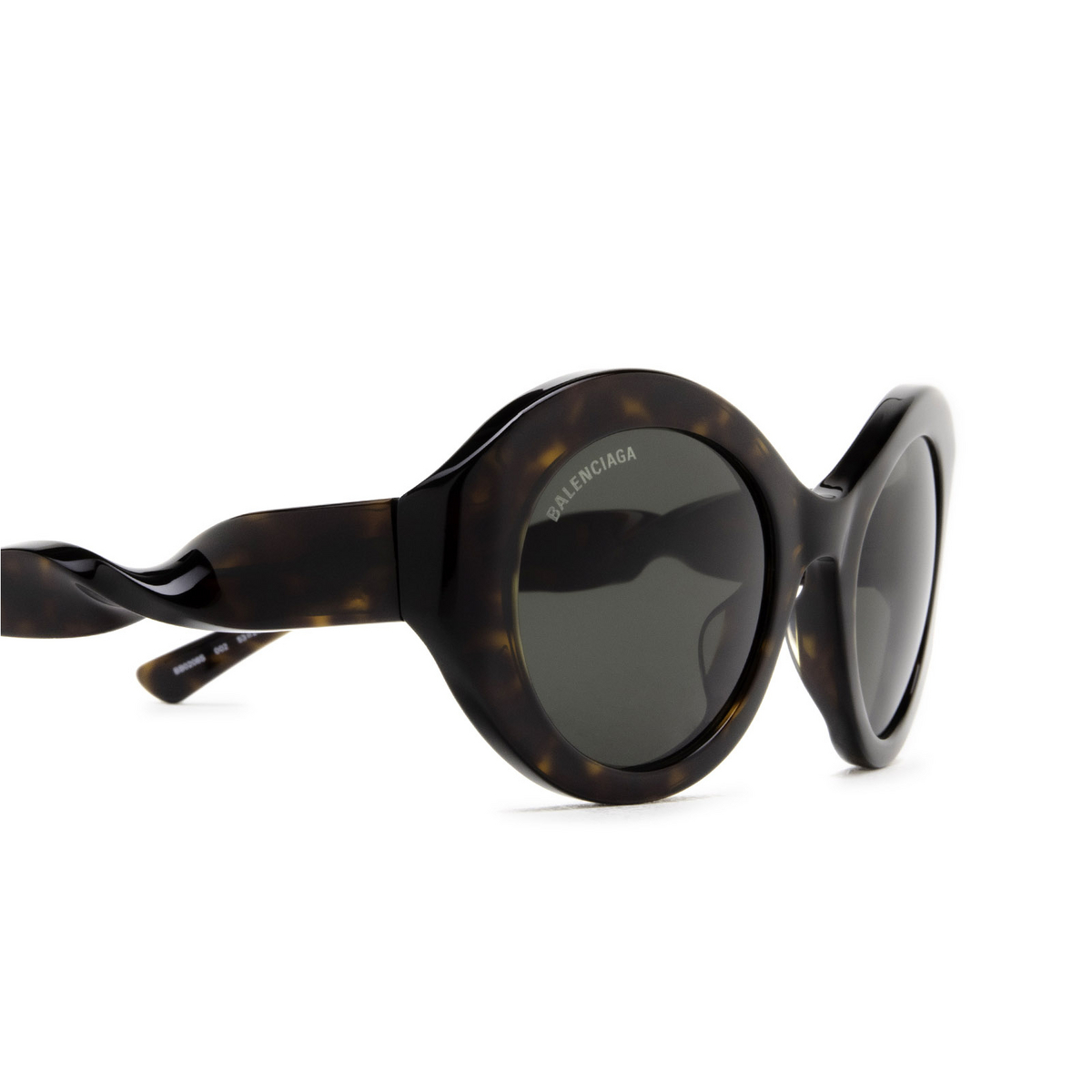 Balenciaga® Round Sunglasses: BB0208S Twist Round color 002 Havana - product thumbnail 3/4