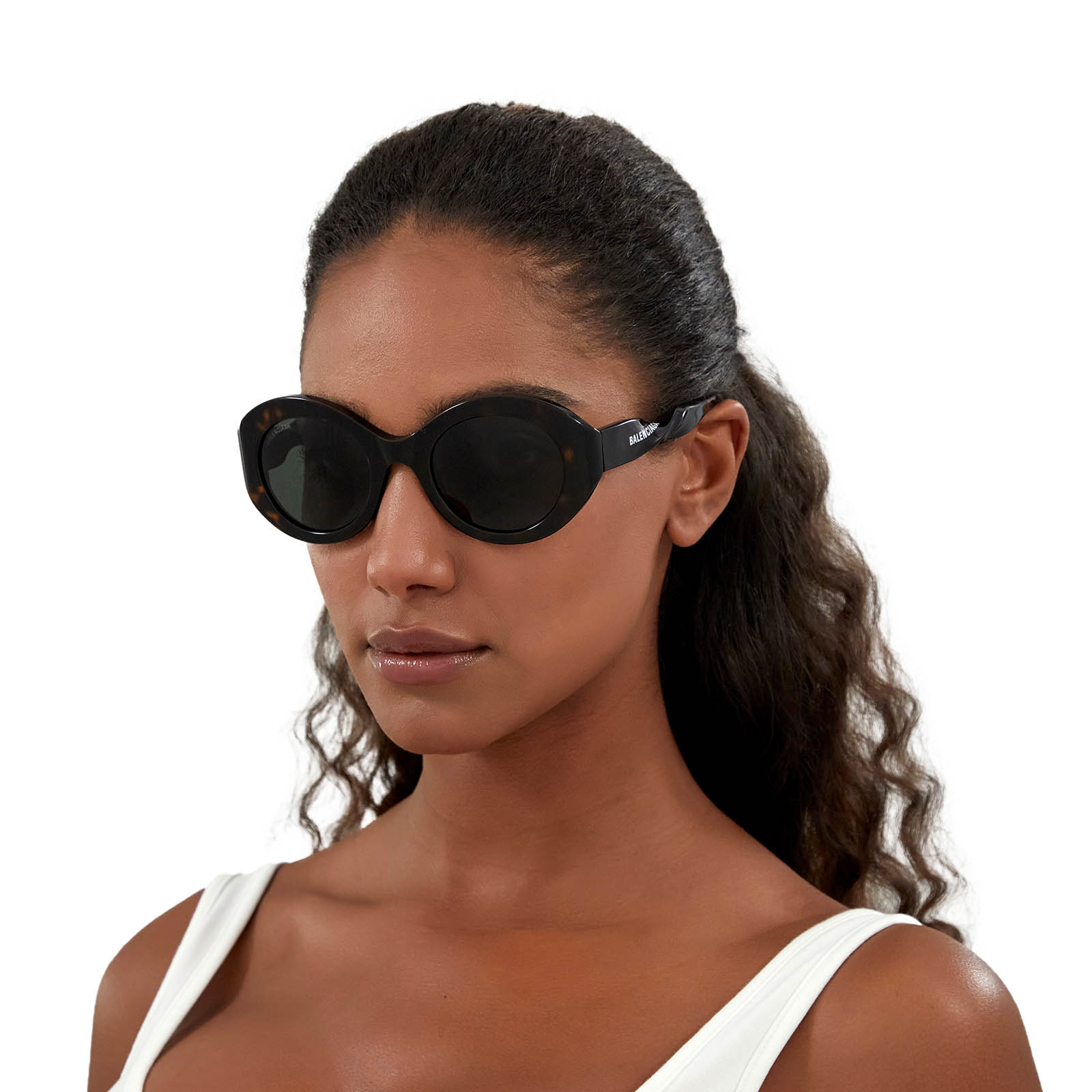 Balenciaga® Round Sunglasses: BB0208S Twist Round color 002 Havana - 4/4