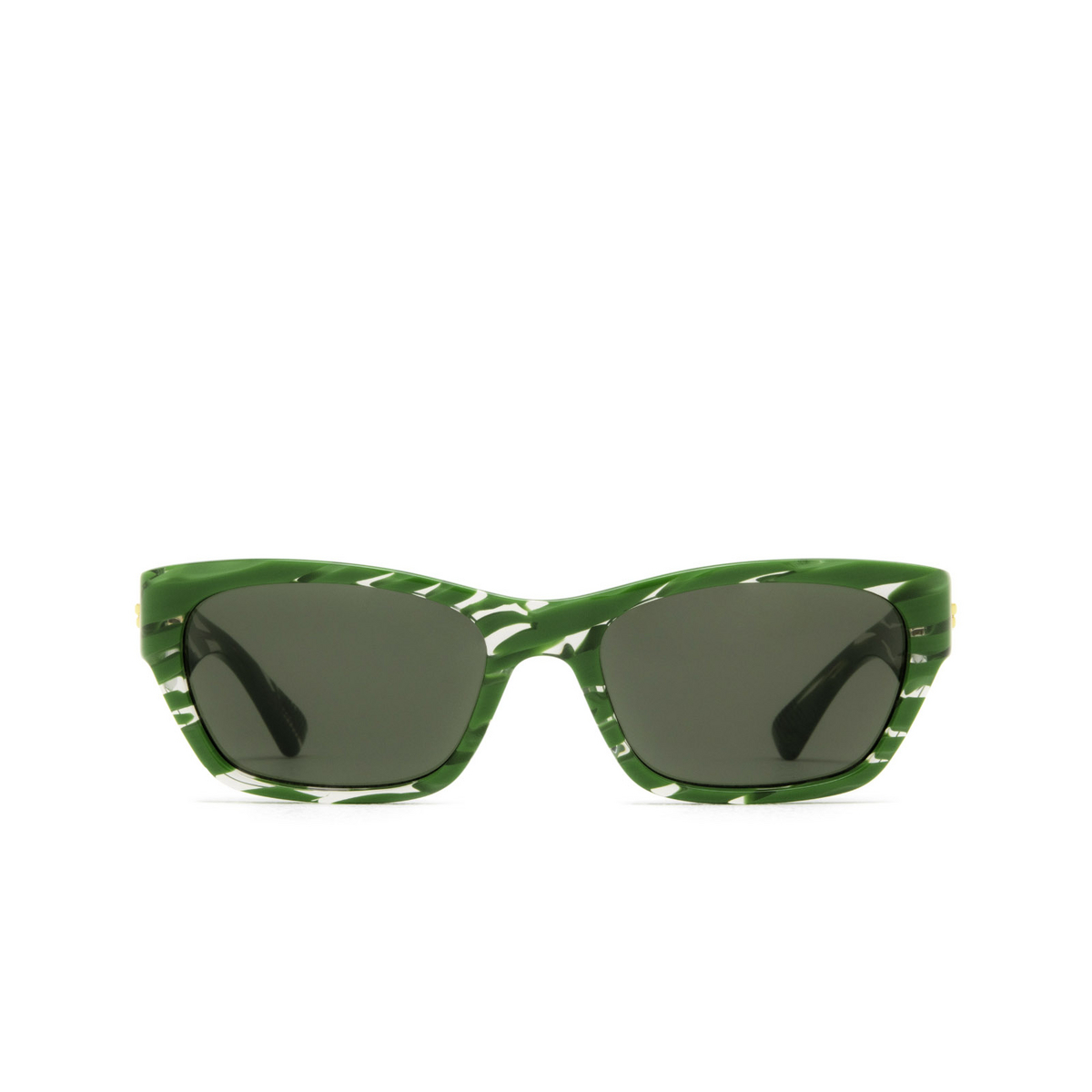 Bottega Veneta® Cat-eye Sunglasses: BV1143S color Green 004 - front view.