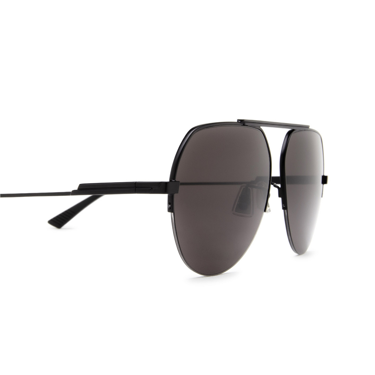 Bottega Veneta® Aviator Sunglasses: BV1150S color Black 005 - product thumbnail 3/3.