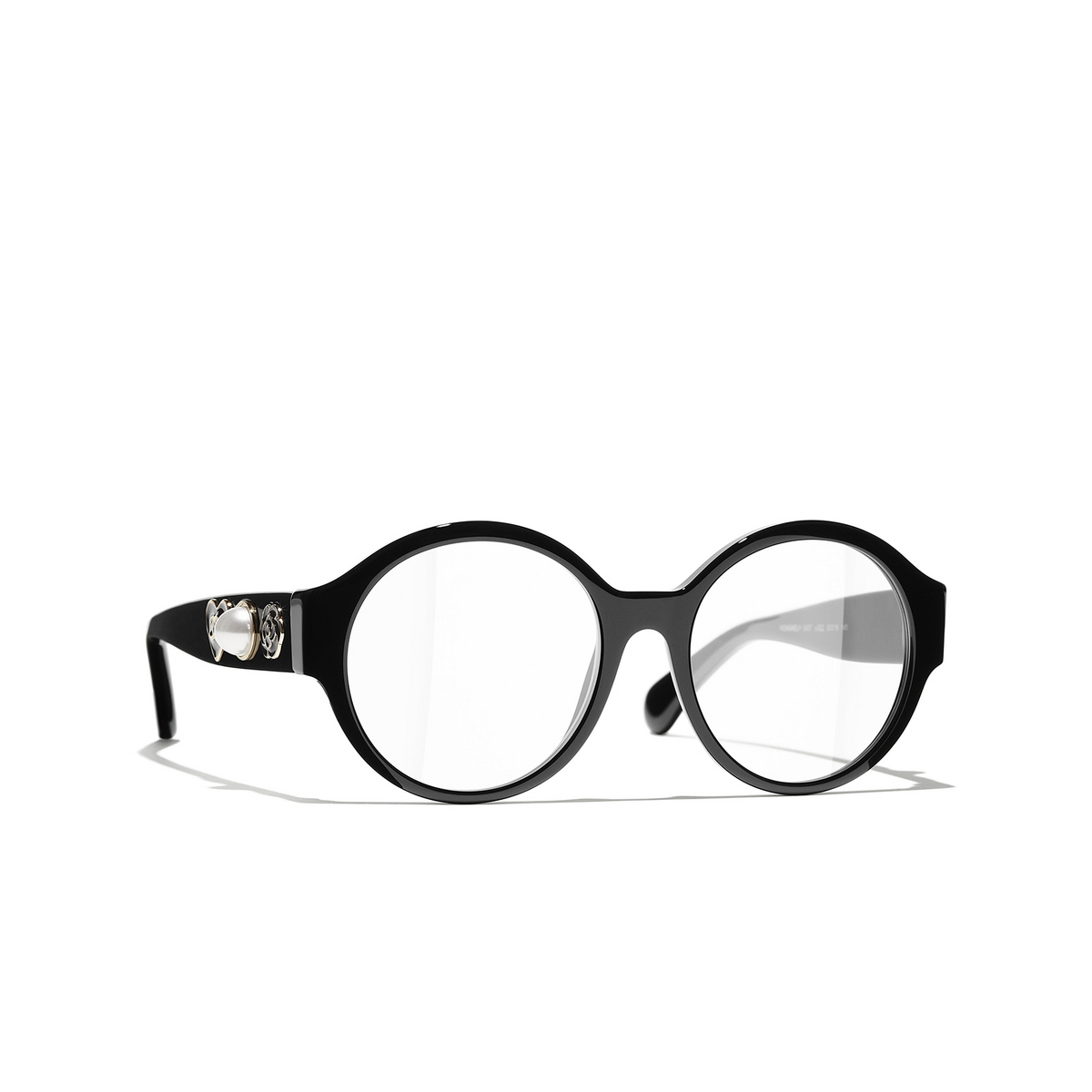 CHANEL round Eyeglasses C622 Black - three-quarters view