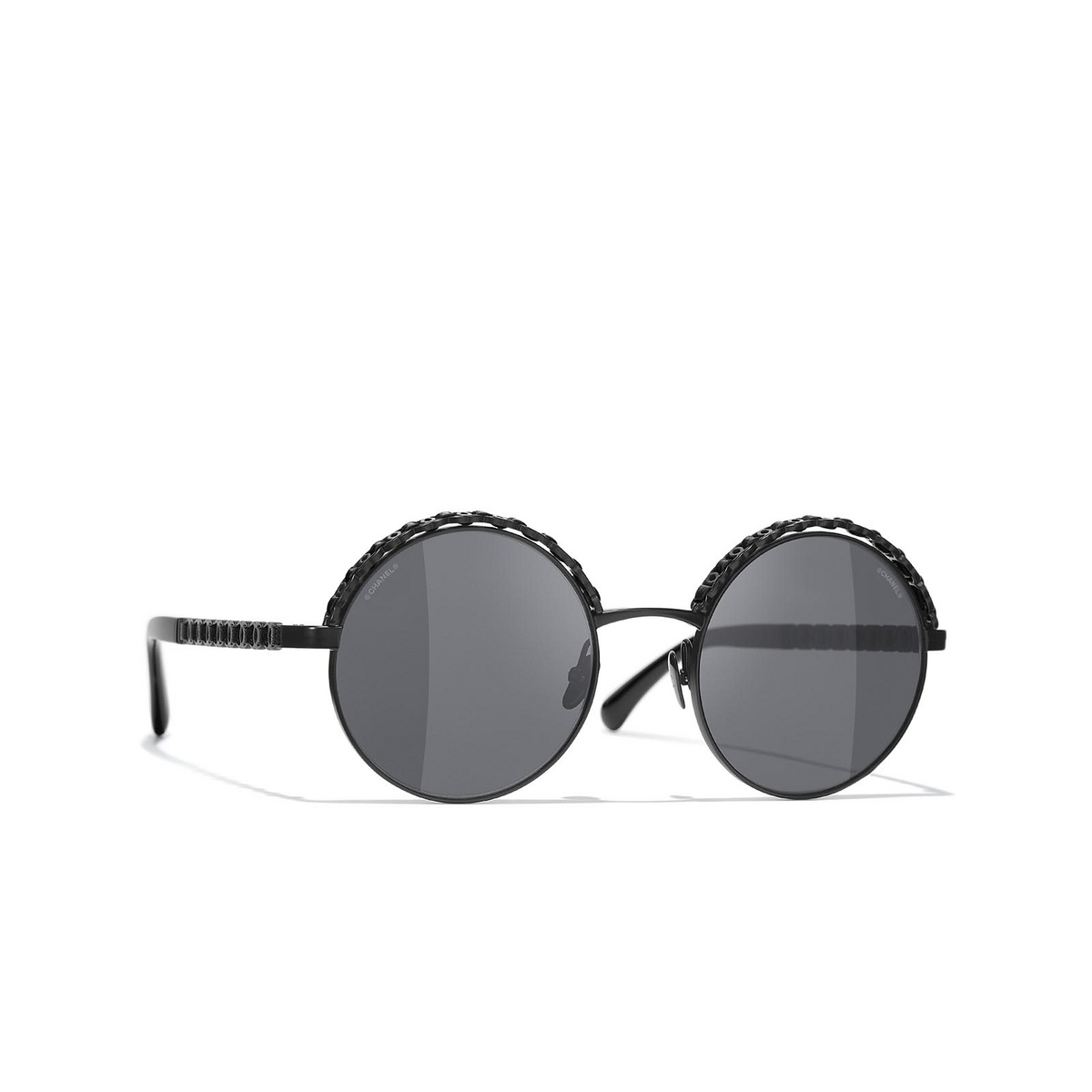 CHANEL round Sunglasses C101S4 Black - three-quarters view