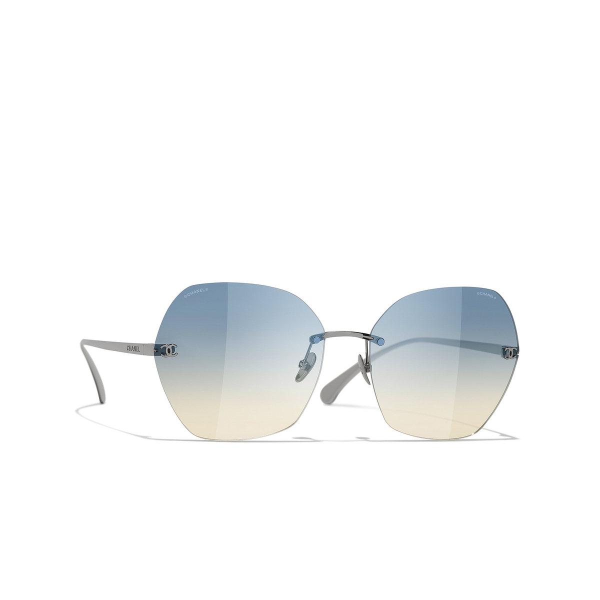 CHANEL square Sunglasses C10879 Dark Silver - three-quarters view
