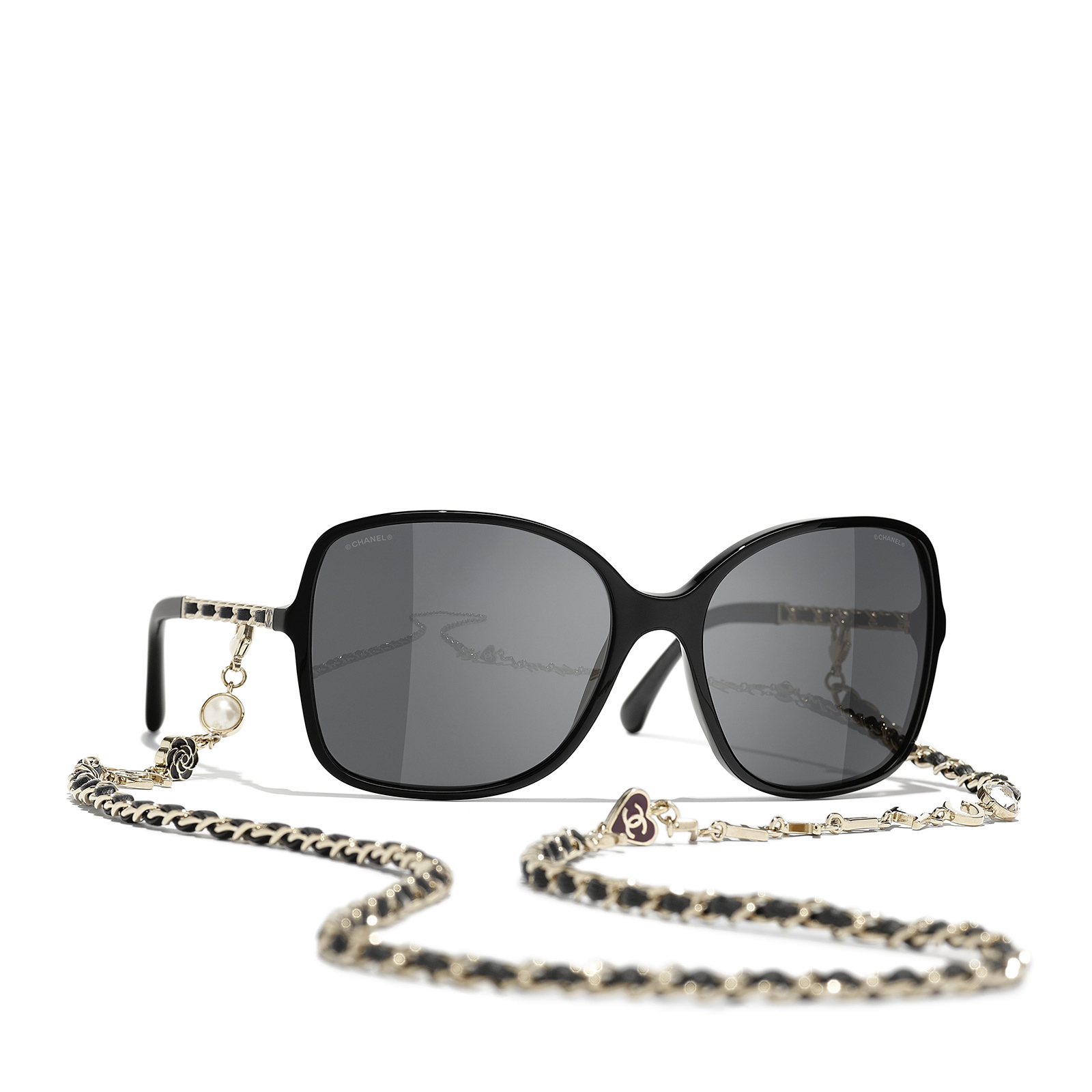 CHANEL square Sunglasses C622S4 Black & Gold - three-quarters view