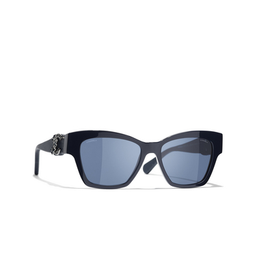 CHANEL Schmetterlingsförmige sonnenbrille 164380 blue - Dreiviertelansicht