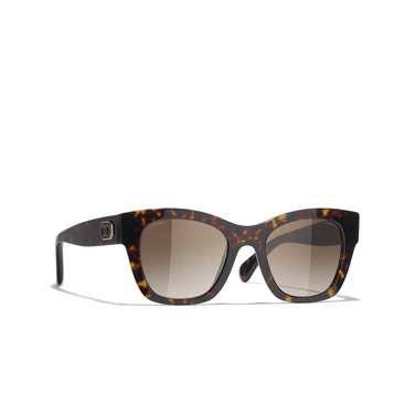CHANEL square Sunglasses C714S5 dark tortoise - three-quarters view