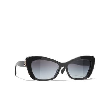 CHANEL Katzenaugenförmige sonnenbrille 1716S6 grey - Dreiviertelansicht
