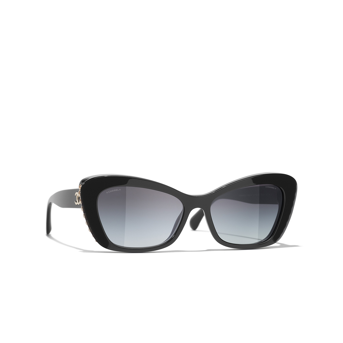 CHANEL cateye Sunglasses 1716S6 Grey - three-quarters view