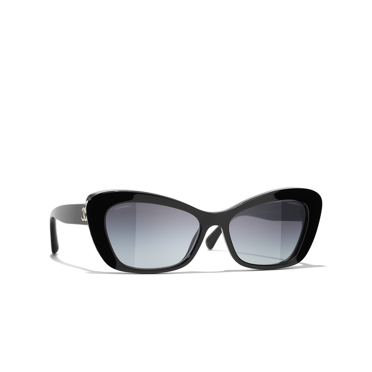 CHANEL cateye Sunglasses C622S6 Black & Gold - three-quarters view