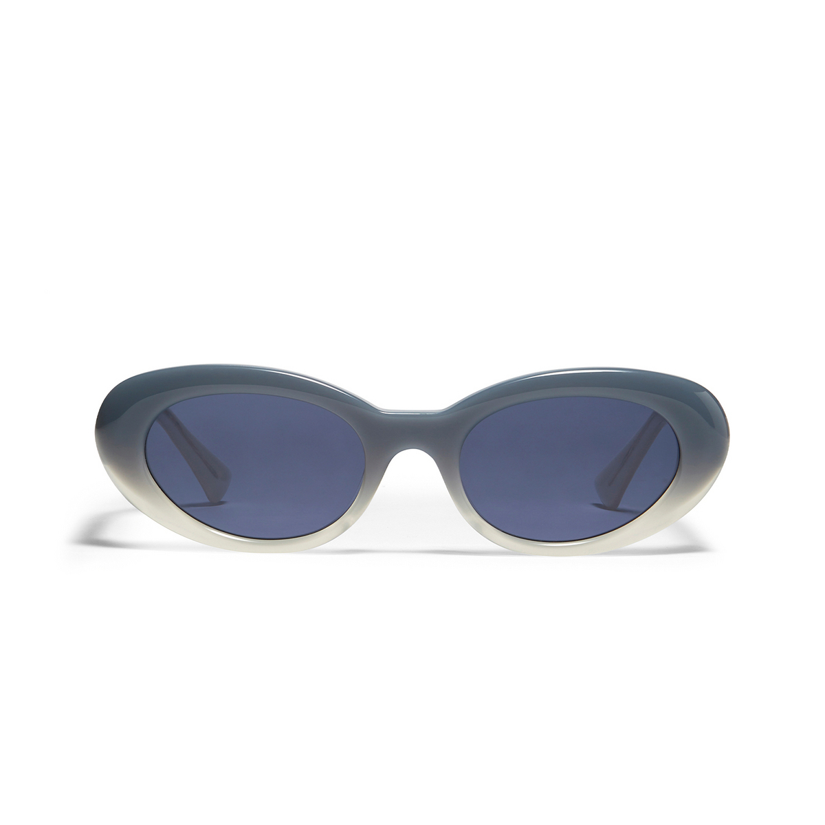 Gentle Monster® Cat-eye Sunglasses: Le color Blue IBG1 - front view.