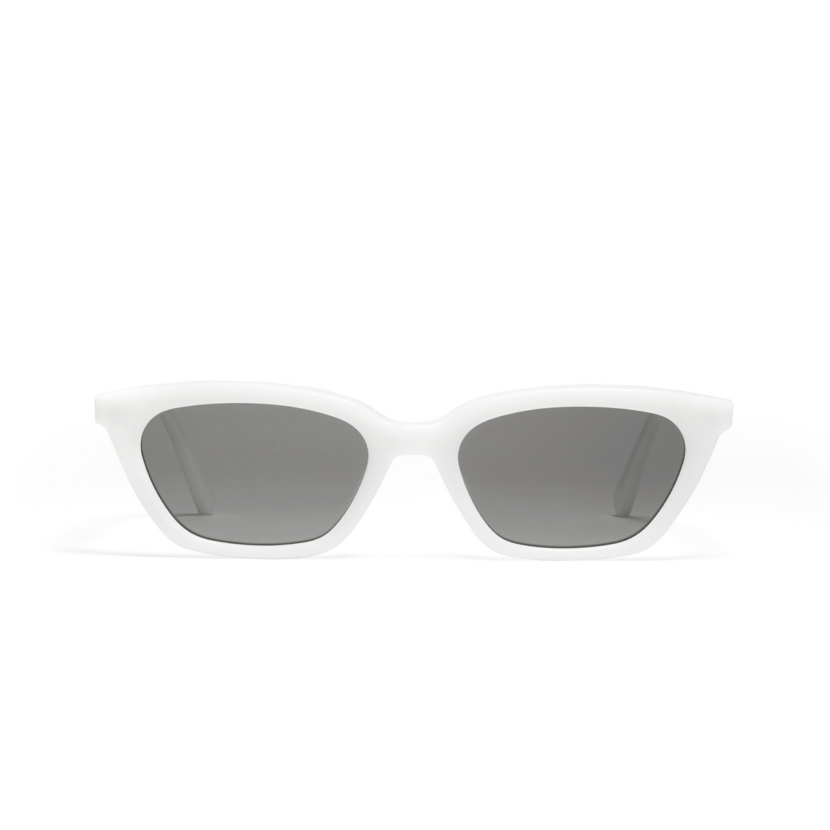 Gentle Monster® Cat-eye Sunglasses: Loti color White W2 - front view.