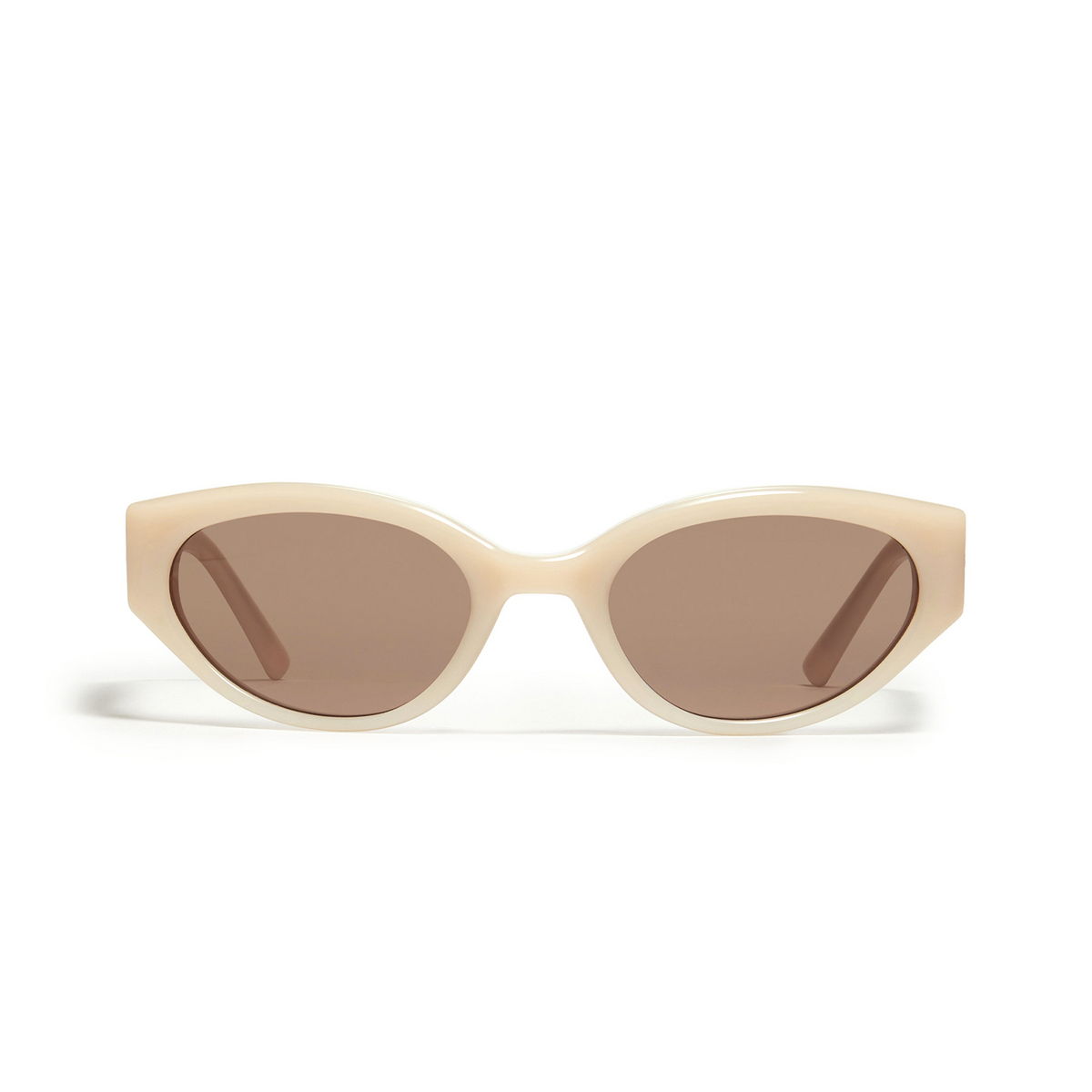 Gentle Monster® Cat-eye Sunglasses: Molto color IV1 Ivory - front view
