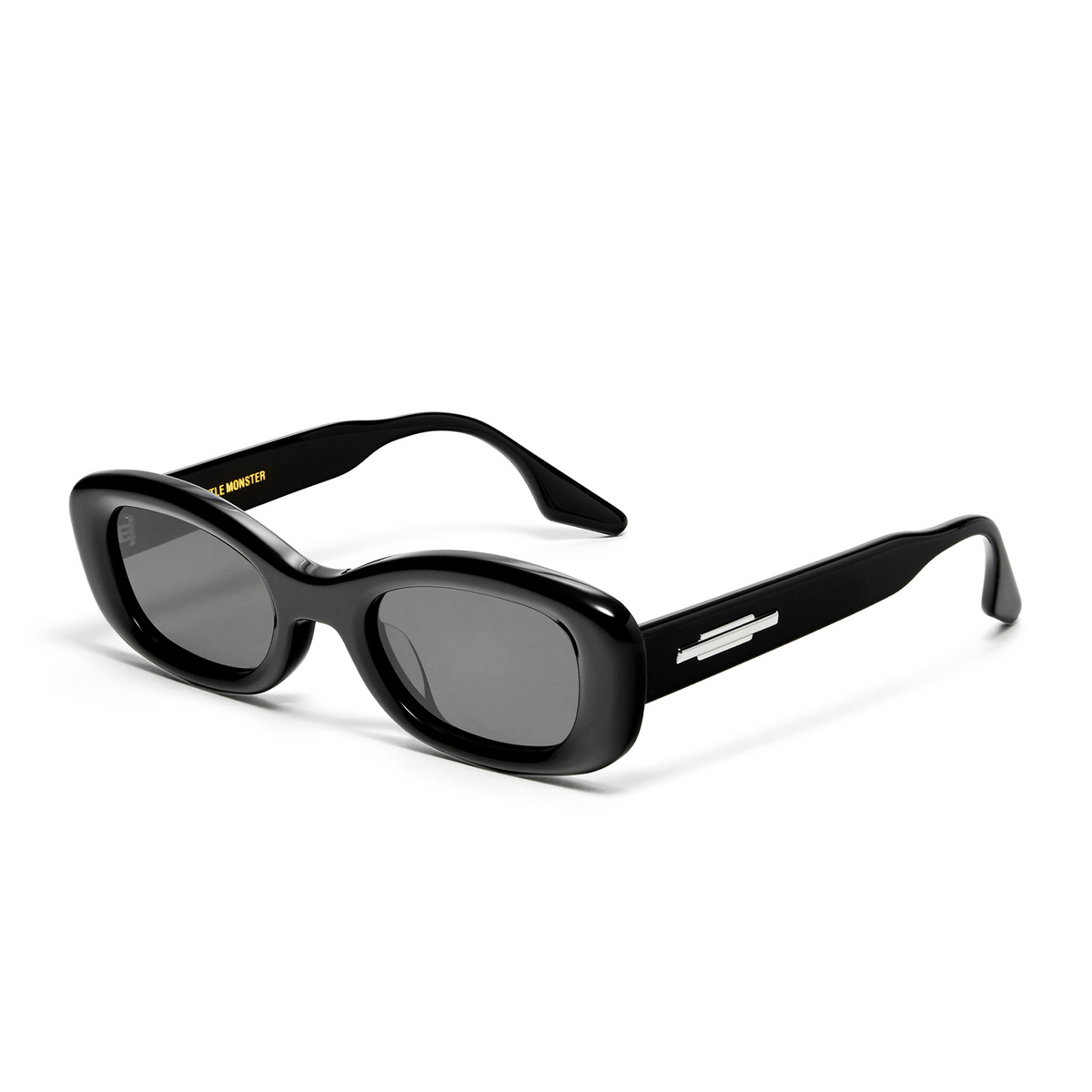 Gentle Monster® Oval Sunglasses: Tambu color Black 01 - three-quarters view.